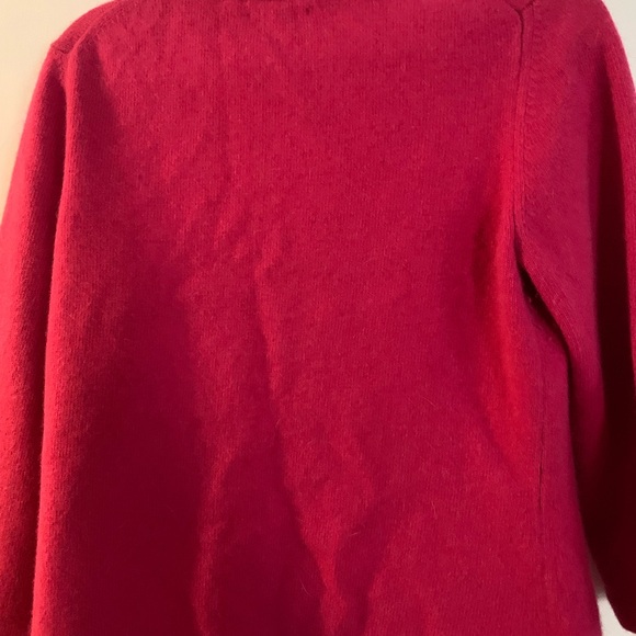 Vintage Banana Republic fuchsia sweater, size large. Wool and angora blend. - Picture 4 of 4